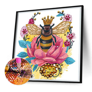 Bee Collecting Pollen 30*30CM(Canvas) Partial Special Shaped Drill Diamond Painting