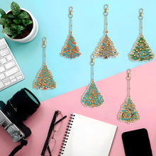 Load image into Gallery viewer, 6PCS Double Sided Special Shape Diamond Painting Keychain (Christmas Tree)

