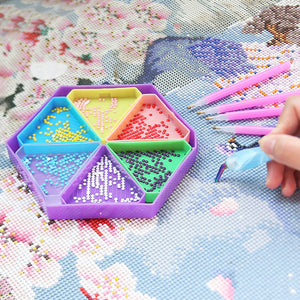 Large Capacity DIY Hexagonal Diamond Painting Tray with Spoon Brush(Mixed Color)