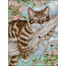 Load image into Gallery viewer, Lazy Cat In Tree - 22*31CM 14CT Stamped Cross Stitch(Joy Sunday)
