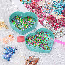 Load image into Gallery viewer, 5D DIY Diamond Painting Tray Plastic Heart Shape Drill Plate (Sky Blue)
