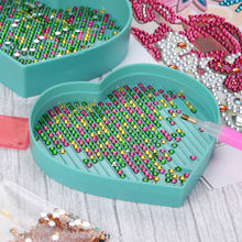Load image into Gallery viewer, 5D DIY Diamond Painting Tray Plastic Heart Shape Drill Plate (Sky Blue)
