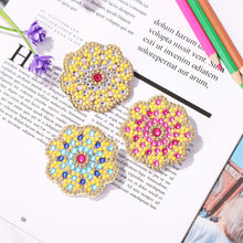 Load image into Gallery viewer, DIY Diamond Brooch 5D Mosaic Drill Kit Resin Pin Buckle Jewelry Gift (01)
