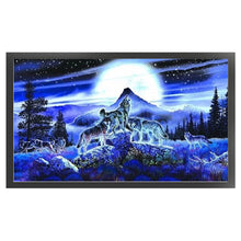 Load image into Gallery viewer, Wolves (70*40CM) 11CT 3 Stamped Cross Stitch
