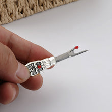 Load image into Gallery viewer, Vintage Stitch Eraser Sharp Boxed for Clothes Crafting Embroidery (Silver)

